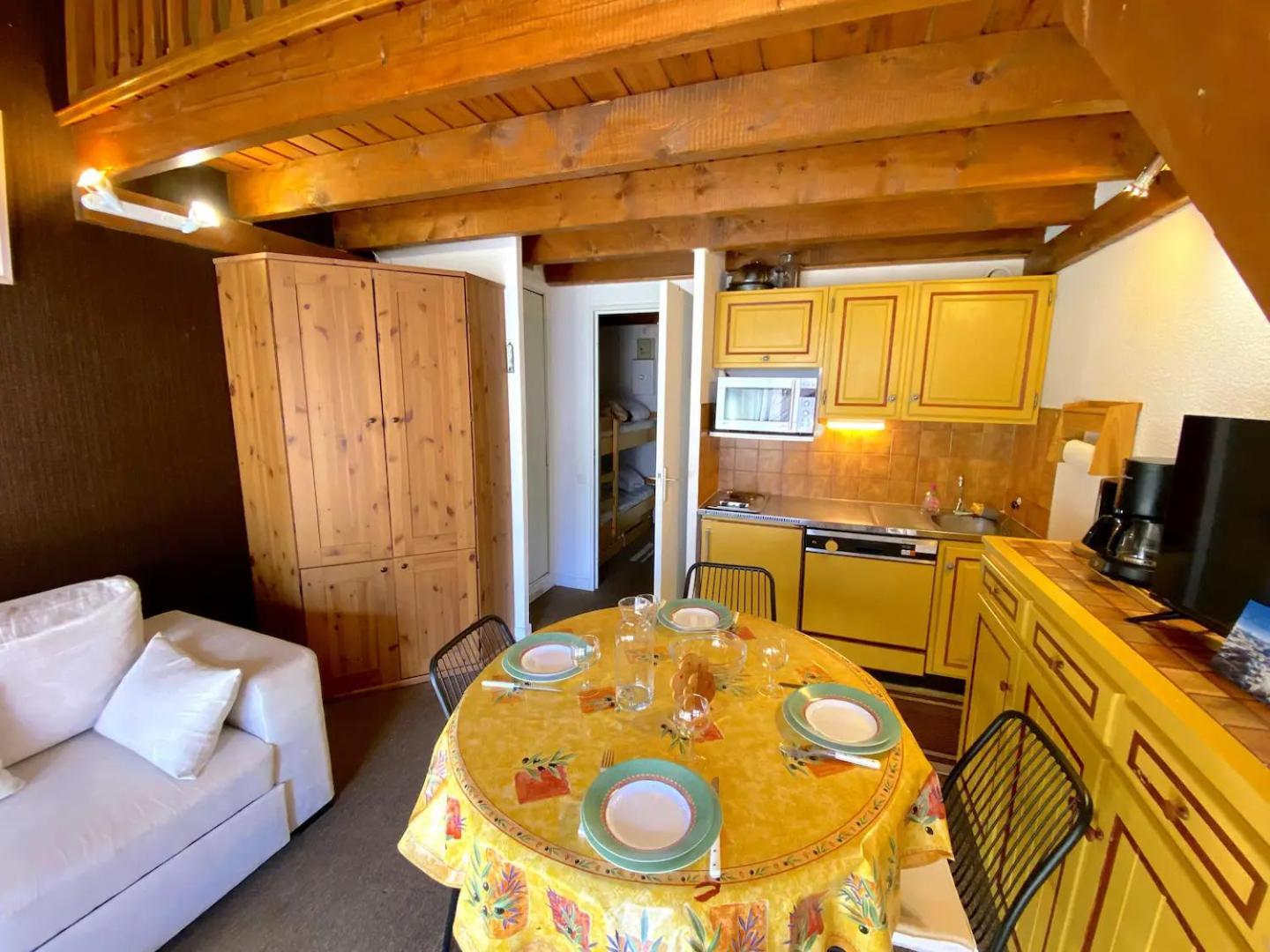 Joli Duplex En Centre Station Apartment